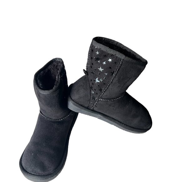 KIDS Black Boot. Size 12 - Picture 1 of 7